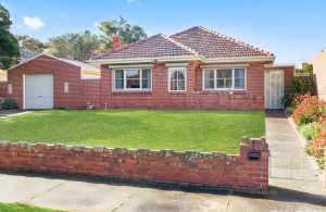 Large block close to the water in Altona