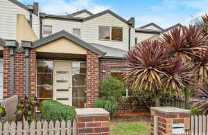 Townhouse in Altona North