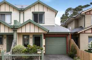 Townhouse in Brunswick West