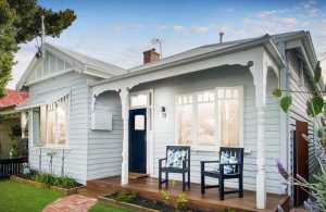 Pretty weatherboard in Kingsville