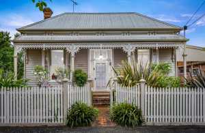 Lovely Soldiers Hill weatherboard